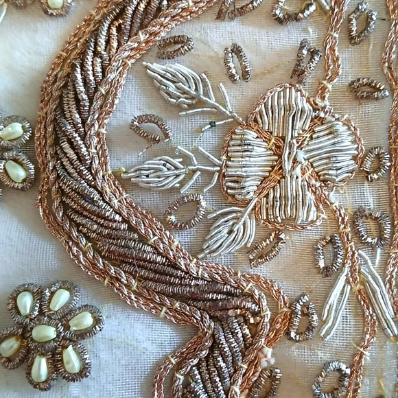 Vintage Gold Threaded Pearl Beaded Hand Sewn Table Centerpiece Tabletop Doiley - Picture 6 of 12